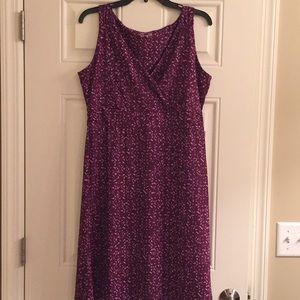 Purple/pink wrinkle free dress
